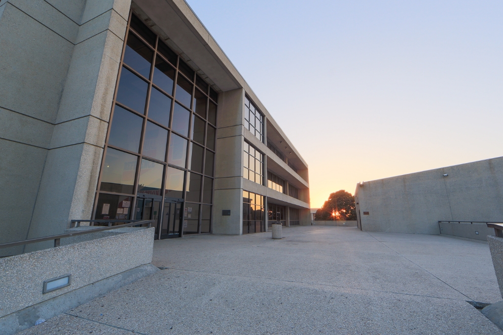 Inglewood Public Library