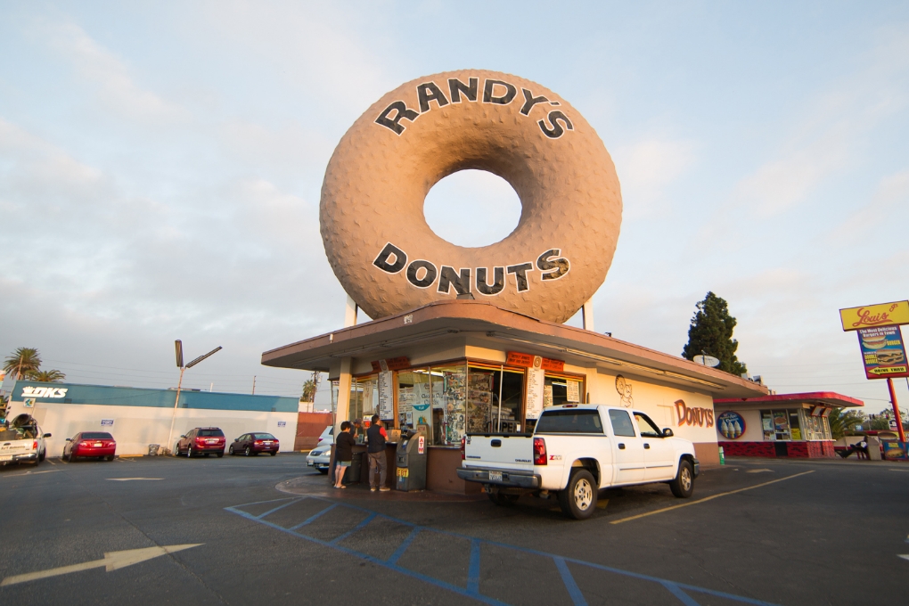 Randys Donuts